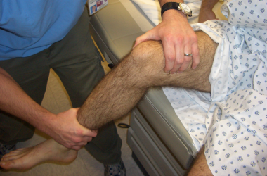Positioning for lateral patellar reduction. 